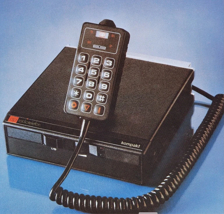 Spectronic Masterphone selective calling unit with keypad and handset